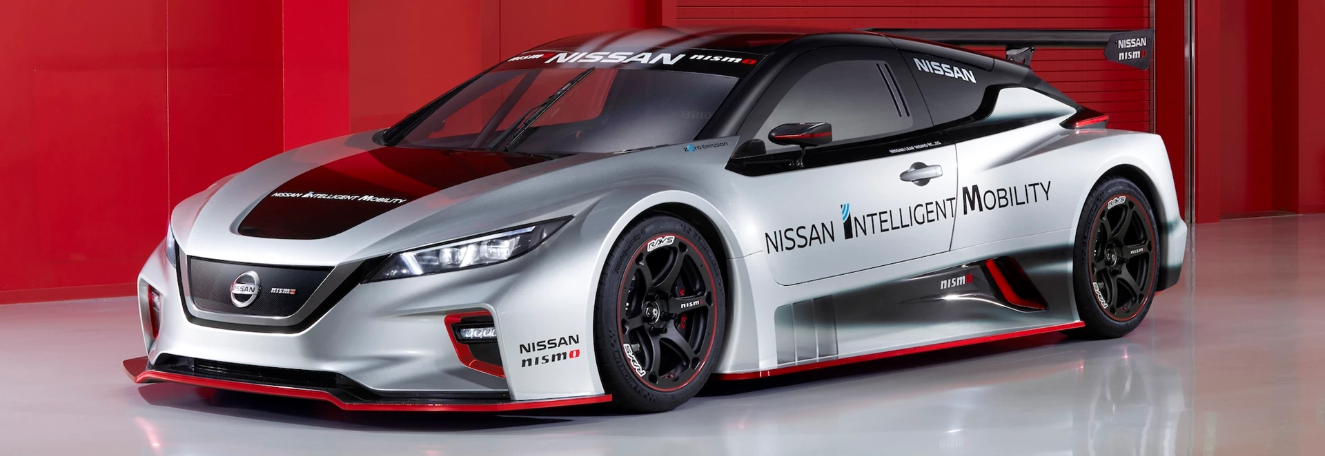 Nissan reveals all-electric racecar – Leaf Nismo RC 